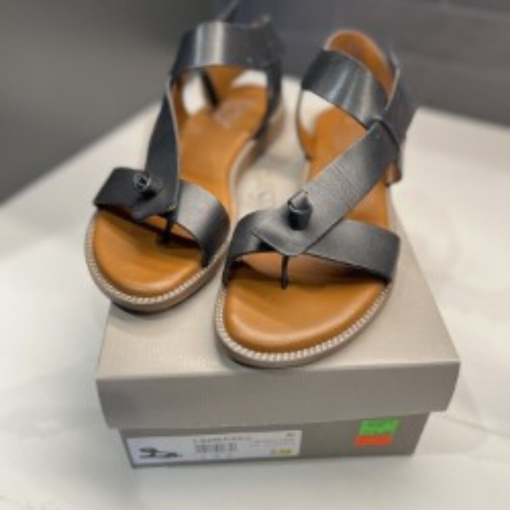 Franco Sarto Sandles size 8M in Black